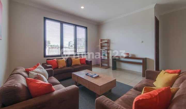 Rumah Full Furnished 3,5 Lantai Siap Huni di Setraduta