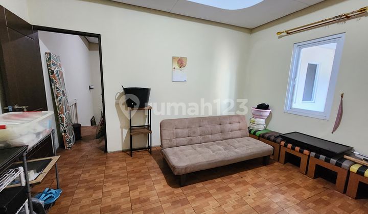 2-Story Spacious Strategic House in the Center of Bandung City