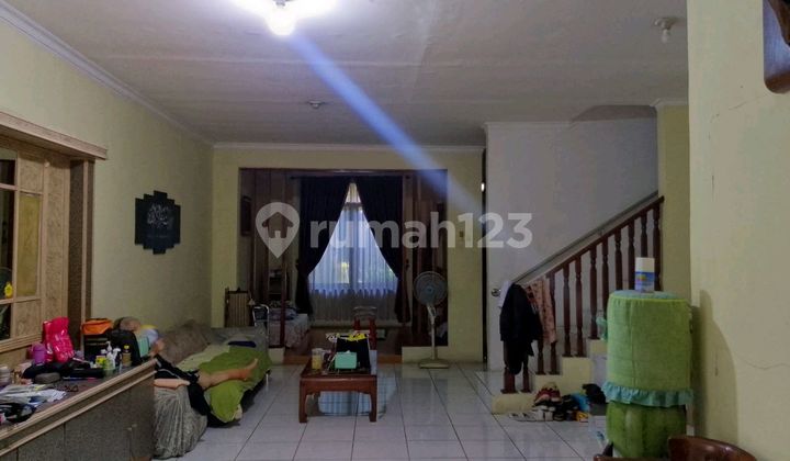 Rumah Komplek 2 Lantai 