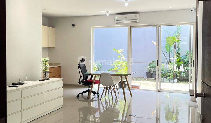 Rumah Modern Minimalis 2 Lantai Bagus, Graha Natura BU Cepat 2