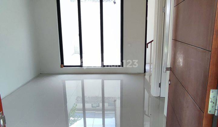 Jual Rugi Rumah Citraland 2 Lantai Minimalis Dekat Danau 1