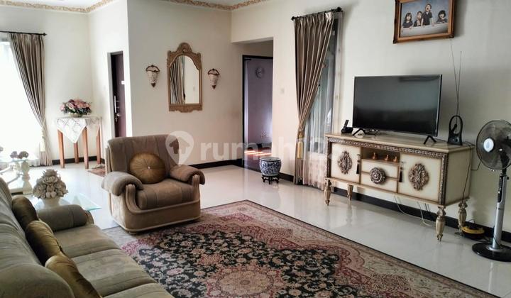 Rumah Butuh Minim Renovasi Shm Di Taman International, Citraland.