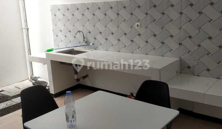 Dikontrakkan Rumah 2 Lantai 4 KT& 3 KM di KIIC Karawang  7
