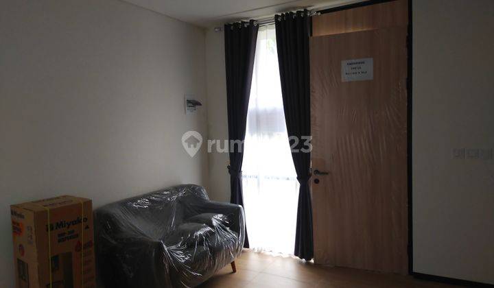DiJual Rumah 2 Lantai 2 Kamar Tidur 2 Kamar Mandi di Kawasan KIIC Karawang  6