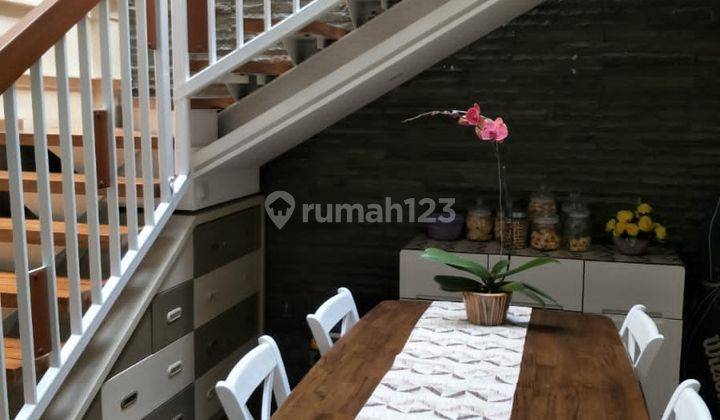 Dijual Rumah 3 Lantai 6 Kamar Tidur Telukjambe di Karawang  10