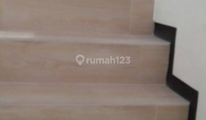 Dikontrakan Rumah 2 Lantai di Kawasan KIIC Karawang.