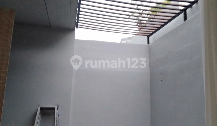 Dikontrakan Rumah 2 Lantai di Kawasan KIIC Karawang.