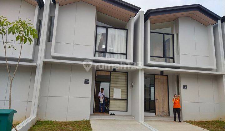 Dikontrakkan Rumah 2 Lantai Full Furnished Siap Huni di Karawang  2