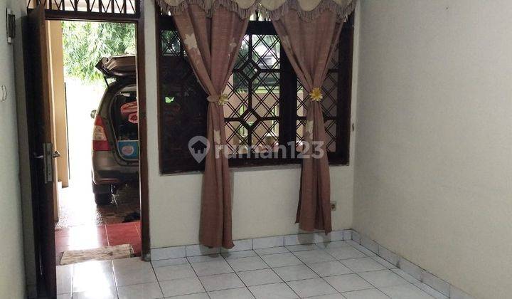 Dikontrakan Rumah 2lantai 3kamar Tidur 2kamar Mandi Dikarawang 2