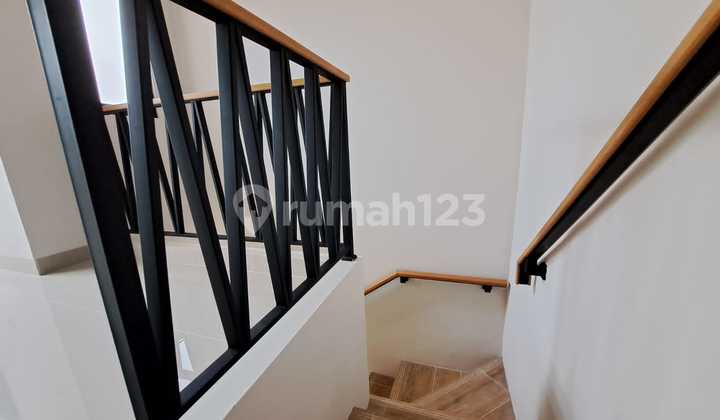 Rumah Ready 2 Lantai Lokasi Strategis Bebas Banjir Mustika Jaya 6