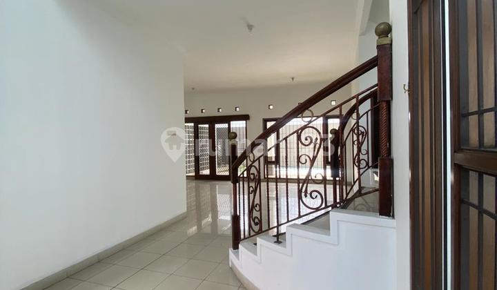 Disewakan Rumah Bagus terawat di Batununggal Indah Bandung