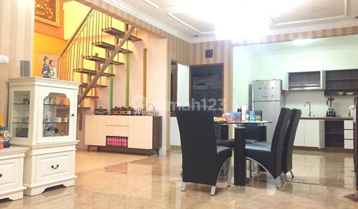 Dijual Rumah Cantik Terawat Strategis Dekat Pasirsalam Bandung 8