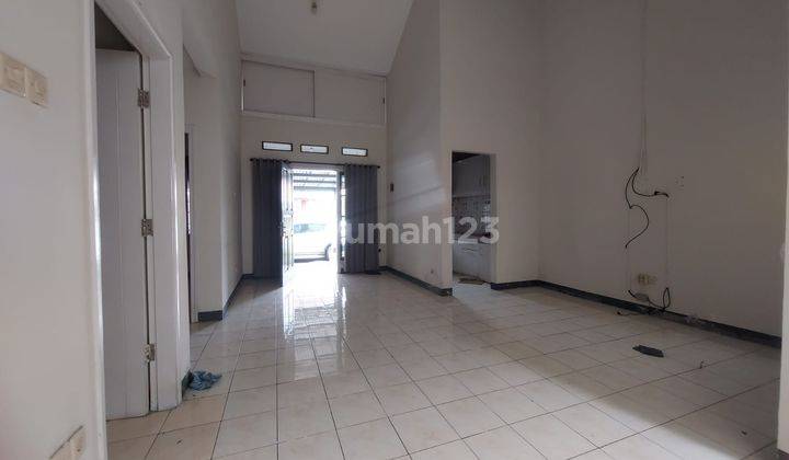 Disewakan Rumah Minimalis Terawat Kota Baru Parahyangan Bandung 4
