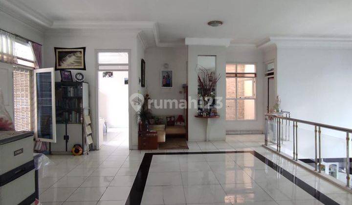 Rumah Bagus Nyaman Siap Huni Dijual Nego di Setra Indah Bandung 2