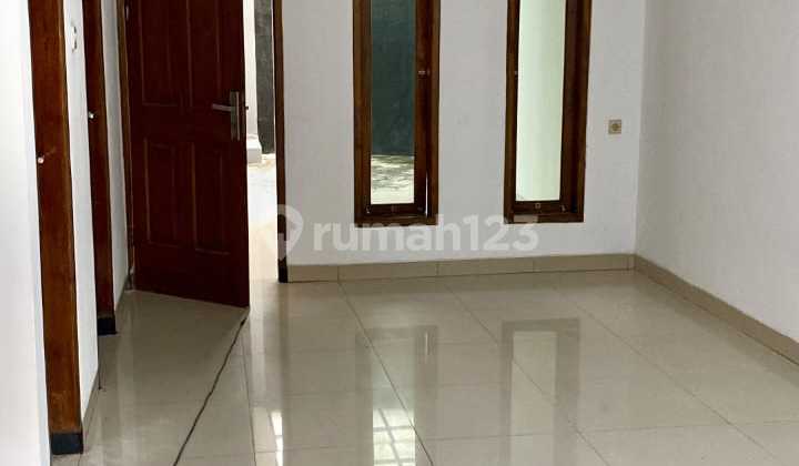 Dijual Rumah Minimalis Bagus Siap Huni di Batununggal Bandung
