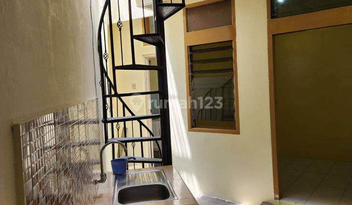 Disewakan Rumah Cantik Siap Huni di Komplek Buah Batu Bandung 1