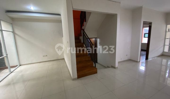 Dijual Rumah Minimalis Bagus di Taman Kopo Indah 3 Bandung