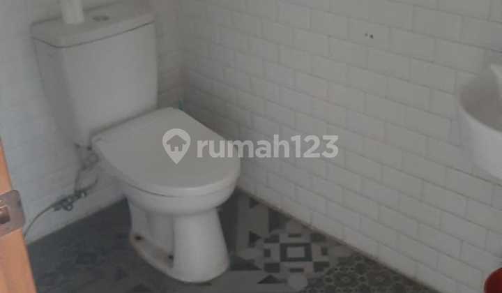 Disewakan Ruko untuk usaha 4 lantai Strategis Paskal 23 Bandung Disewakan Ruko untuk usaha 4 lantai Strategis Paskal 23 Bandung