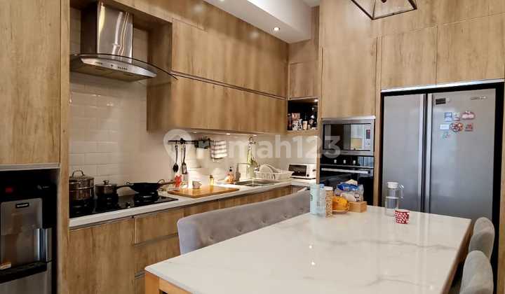 Dijual Rumah Cantik Minimalis Modern di area SetraSari Bandung 2