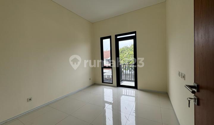 Dijual Rumah minimalis Modern Strategis di Sayap Turangga Bandung