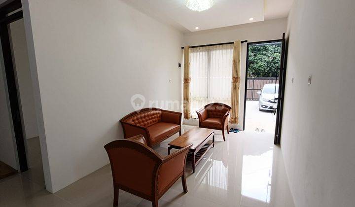 Disewakan Rumah Modern Minimalis Sayap Gegerkalong Bandung 1