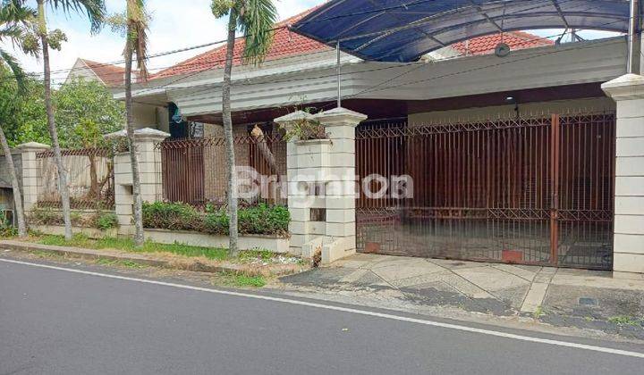 RUMAH PUSAT KOTA DEKAT SEKOLAH DAN KAMPUS 1