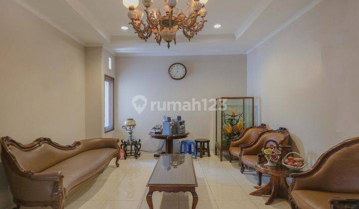 Rumah Bagus Semi Furnished SHM di Lamandau, Jakarta Selatan 2