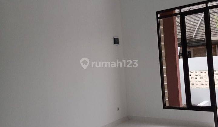 RUMAH BARU DI PERMATA ELOK CISARANTEN 2