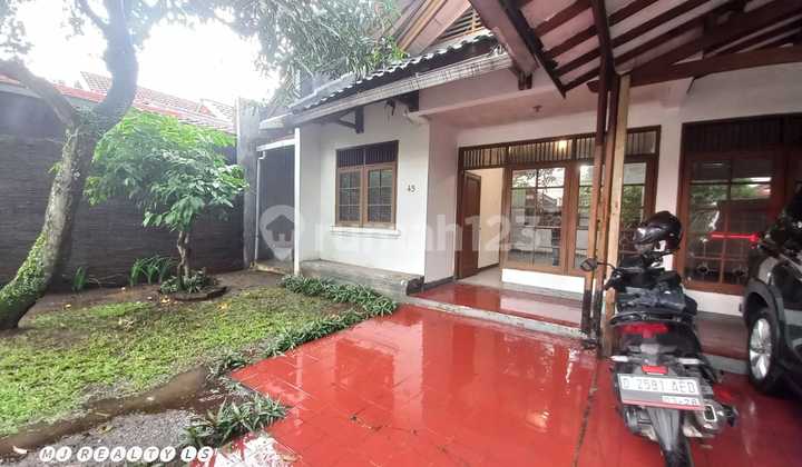 Rumah Siap Huni Terawat di Pratista Antapani Bandung Bebas Banjir