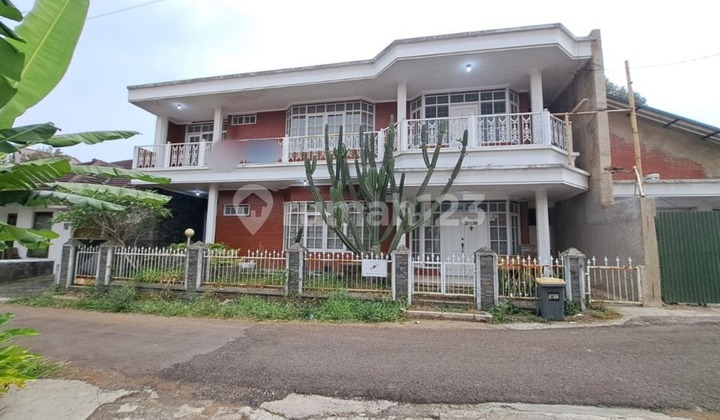 Rumah SIAP HUNI Di Ciumbuleuit dekat wisata Lembang Dago Bandung Rumah SIAP HUNI Di Ciumbuleuit dekat wisata Lembang Dago Bandung