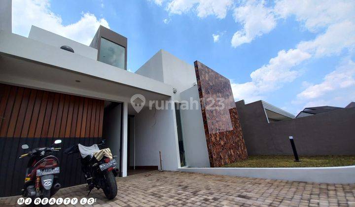 Rumah Modern di Setiabudi Regency Dkt Kampus Upi Bandung Utara 2