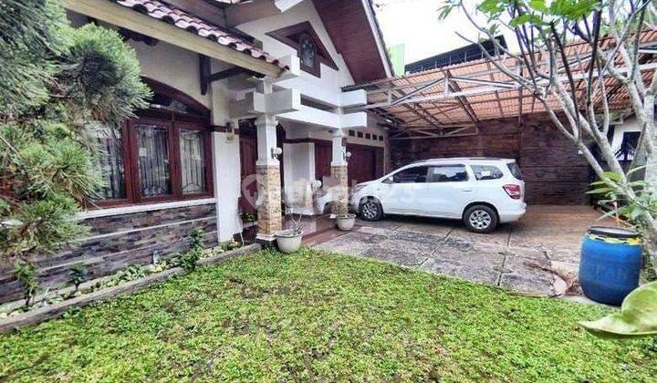 Rumah Bagus Unfurnished di Tubagus Ismail Dago Bandung Utara 1