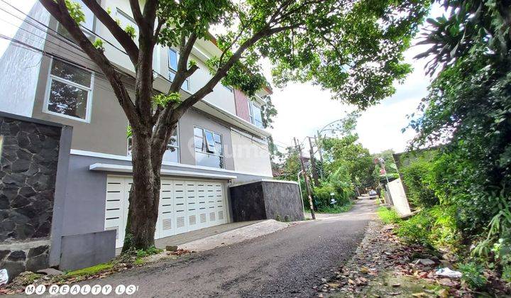 Rumah Siap Huni Di Cigadung Dkt Itb, Binus, Salman Alfarisi, Tubagus Ismail Dago Bandung Kota