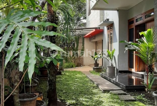 Rumah klasik Mewah Kmplk Atlas Kiaracondong dkt Antapani Bandung 2