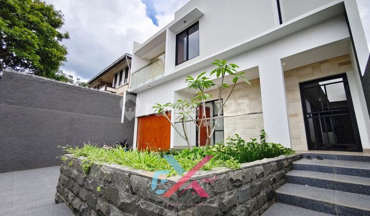 Rumah Mewah Furnished di Setiabudi Regency Dkt Kampus Upi Bandung 2