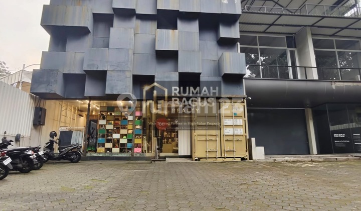 Strategic 2-Story Commercial Space in Syp Riau Cihapit Near Dago Bandung