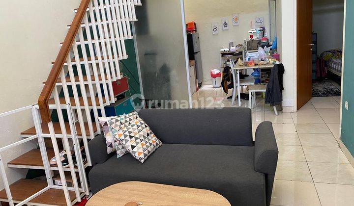 ruang tamu rumah siap huni shm d