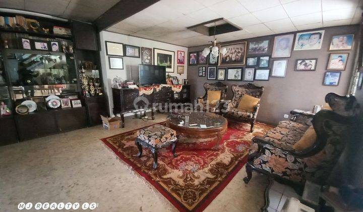 Rumah Mewah SHM Strategis dkt ITB Taman Sari Cihampelas Bandung  2