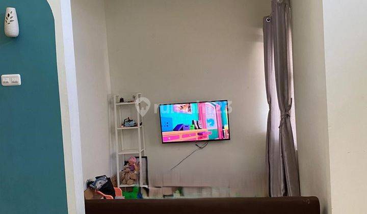 ruang keluarga rumah siap huni shm d