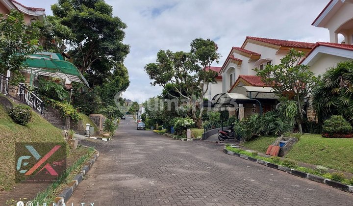 Dijual Hunian Mewah Komplek Dago Permai di Tubagus Ismail Bandung