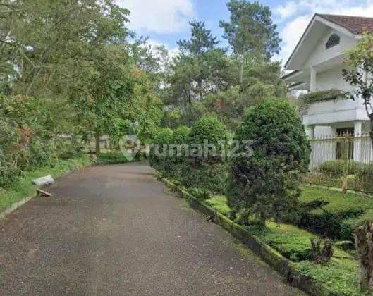 Rumah Villa Terawat Kawasan Setiabudi Dkt Wisata Lembang Bandung 1