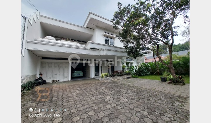 Rumah Mewah di Sarijadi Pasteur Lingkungan Aman Asri & Strategis