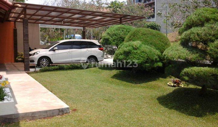 Rumah Villa Furnish Kawasan Dago Dekat Kampus Unpad Bandung 1