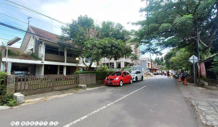 Rumah Mewah SHM Strategis dkt ITB Taman Sari Cihampelas Bandung  1