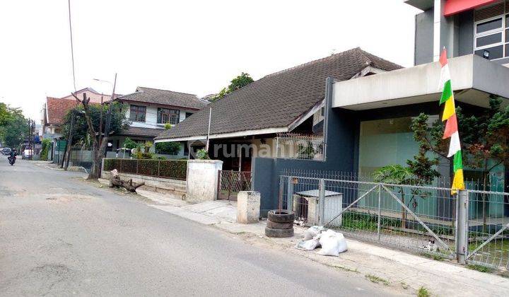 Rumah Hook Bangunan Lama Terawat di Cikutra Dkt Awiligar Bandung 1