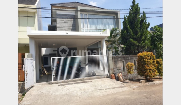 Rumah Mewah Dalam Cluster di Pelangi Antapani Bandung