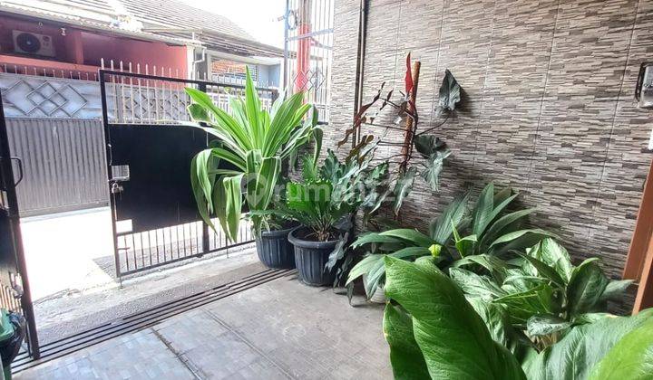 Rumah Classic Asri Terawat Siap Huni Area Antapani Bandung Timur 2