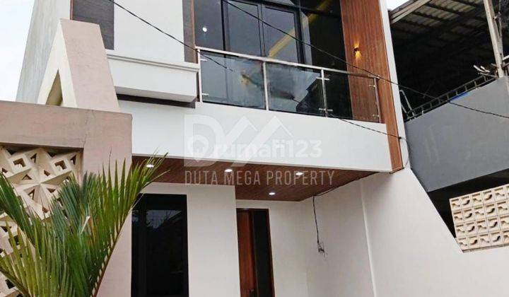 Rumah di Graha Raya Tangerang SHM Bagus Utara 1