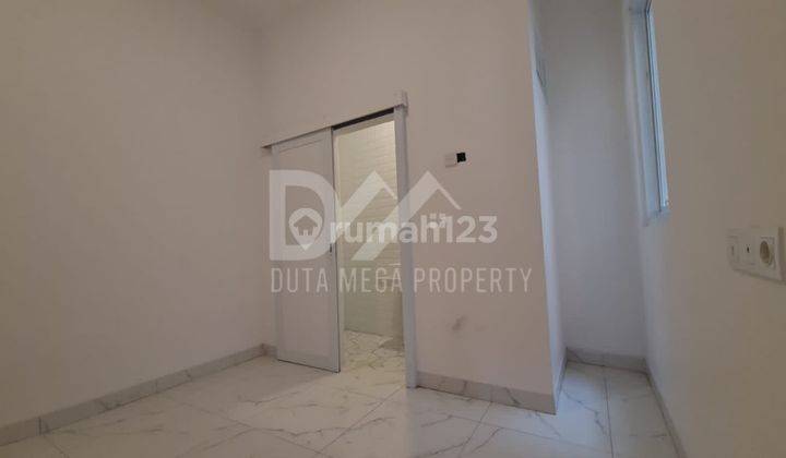 Rumah American Style Di Graha Raya Bintaro
