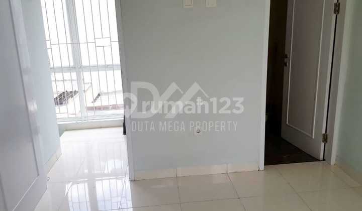 Rumah Unfurnished Paling Murah Siap Huni di Graha Raya Bintaro Tangerang Selatan, Tangerang